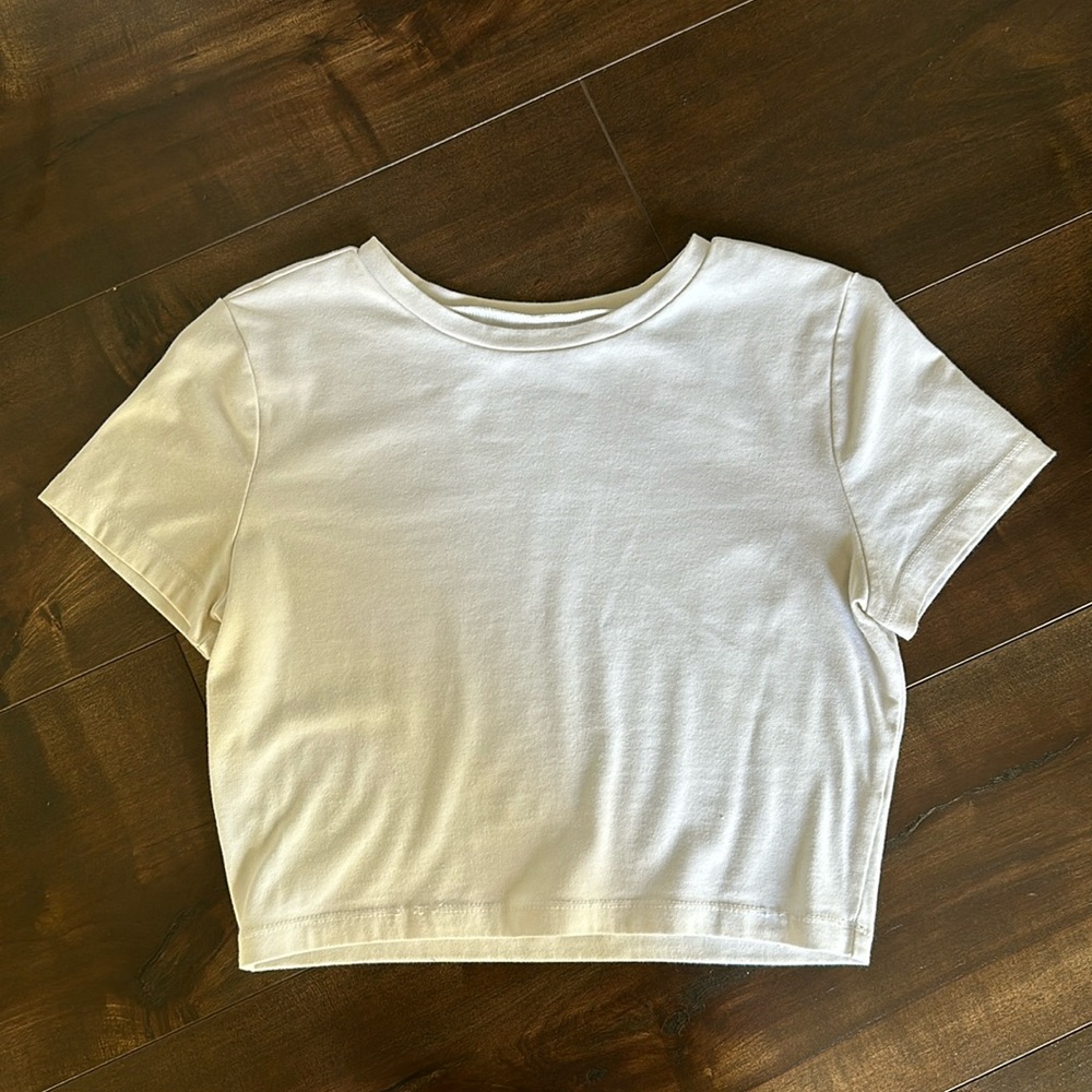 Cropped Tee